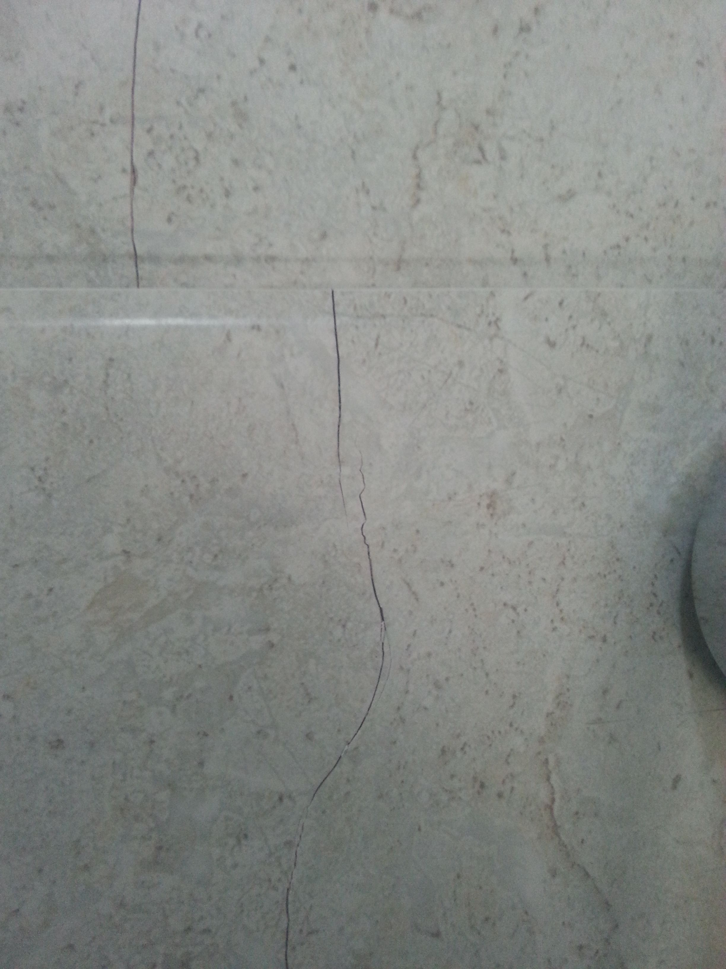 墙砖开裂是什么原因造成的(墙砖开裂是什么原因造成的图片) 墙砖开裂是什么原因造成的(墙砖开裂是什么原因造成的图片)