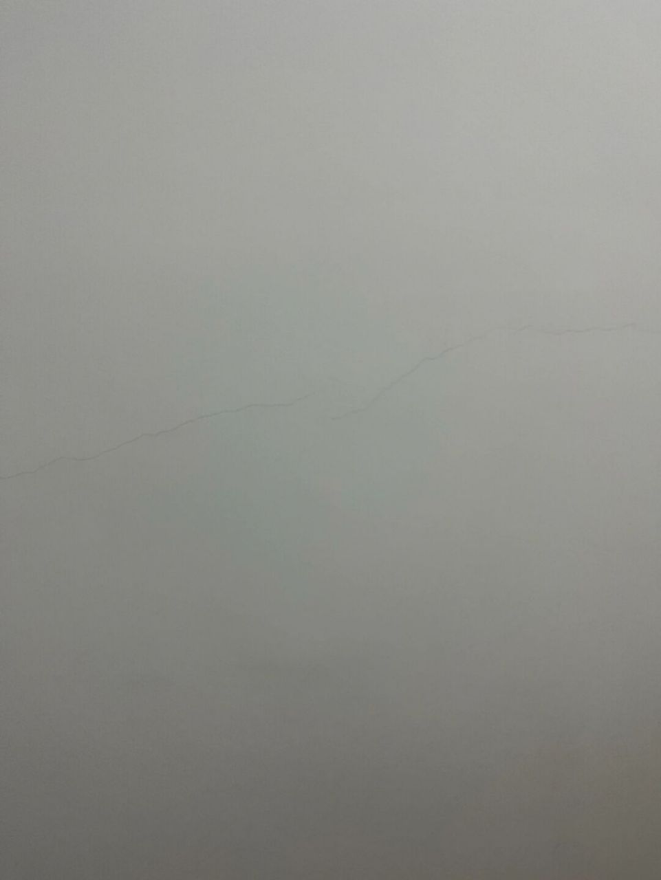 墙砖开裂是什么原因导致的图片(墙砖开裂是什么原因导致的图片视频)